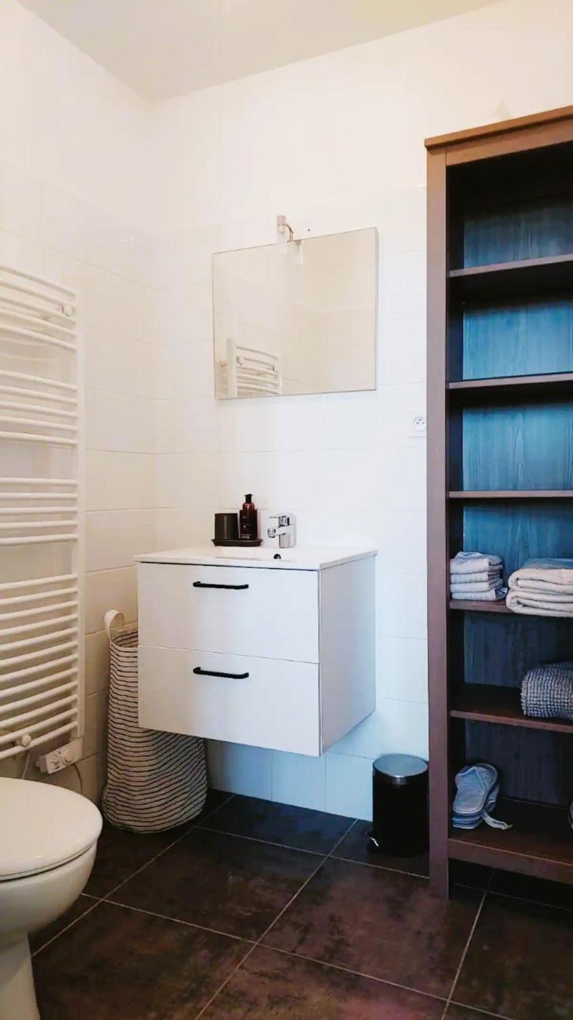 L'Appartement De L'Arche Chateauneuf-de-Gadagne Bagian luar foto